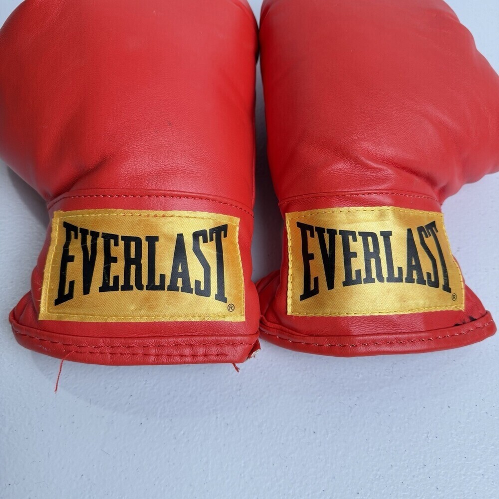 EVERLAST Red Boxing Gloves Yellow Label 15 oz Size SM Youth/Women's Training GUC - Picture 8 of 12